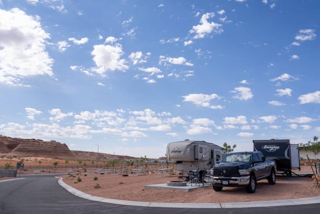 campsites at Roam Horseshoe Bend RV Resort