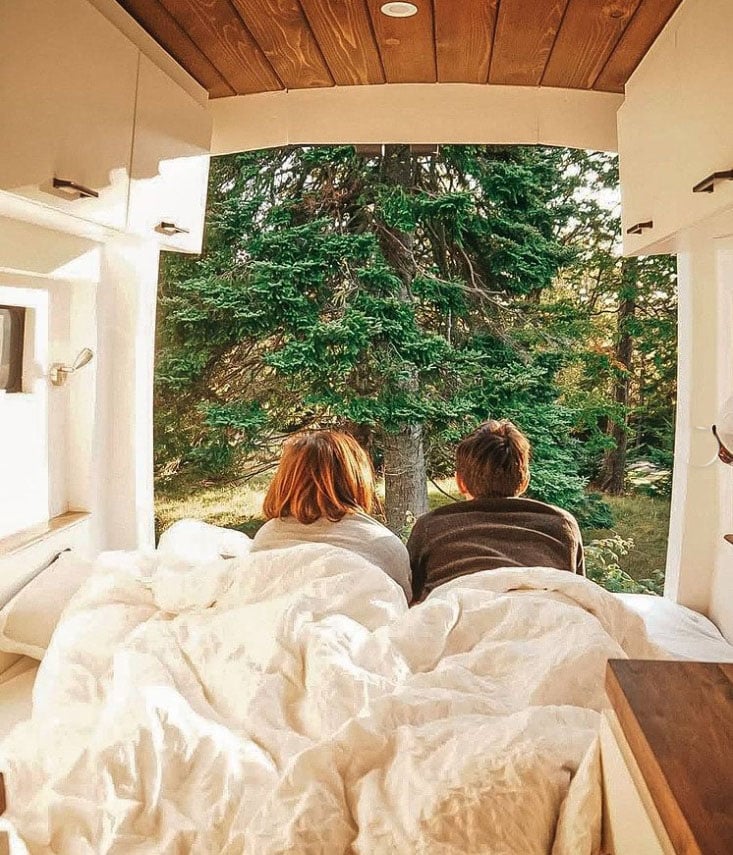U-Shaped Bench-to-Bed