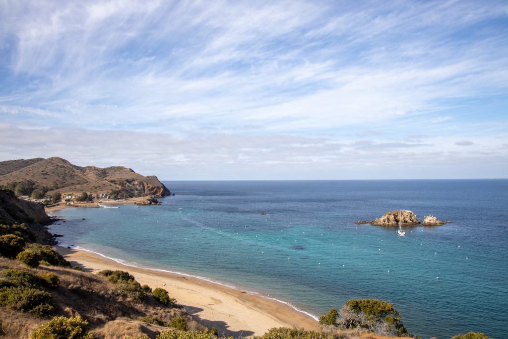 Emerald Bay / Plan a backpacking trip on the Catalina Island Trans-Catalina Trail with this guide including the best campsites, gear, water, and more.