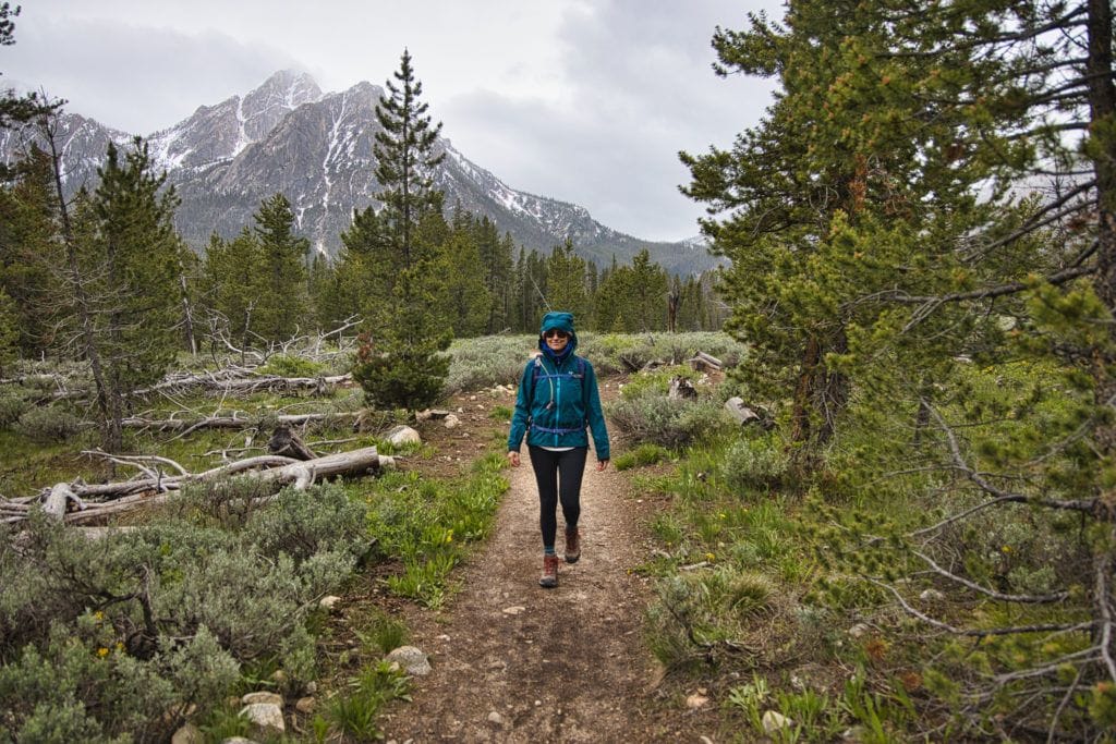 Want to go hiking but not sure how to pick the right trail? Get our tips for choosing a hiking trail and considerations before heading out. 