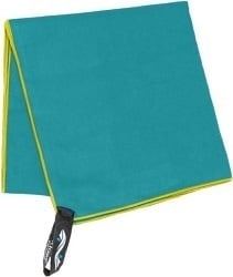 Quick Dish Drying Towel // Save money on the road by bringing your own camp cooking gear. Here is our checklist for the best outdoor camp kitchen cooking essentials.