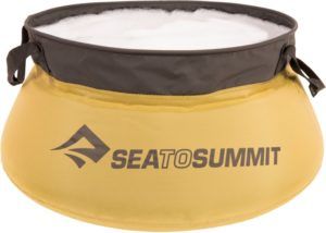 Sea to Summit Dish bucket // camp cooking kitchen essential for cleanup