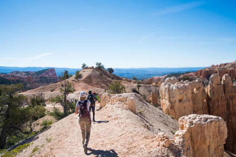 hikers on the Fairyland Loop Trail in Bryce Canyon National Park
