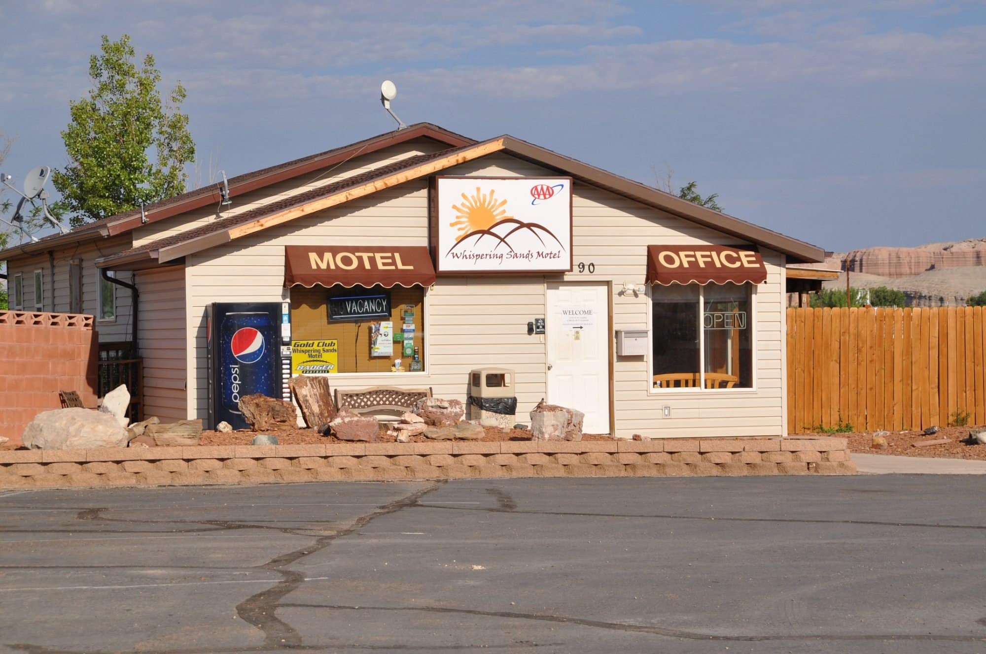 The outside of Whispering Sands Motel in Hanksville, Utah